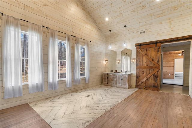 13318 Birchwood Pike, Harrison, TN 37341