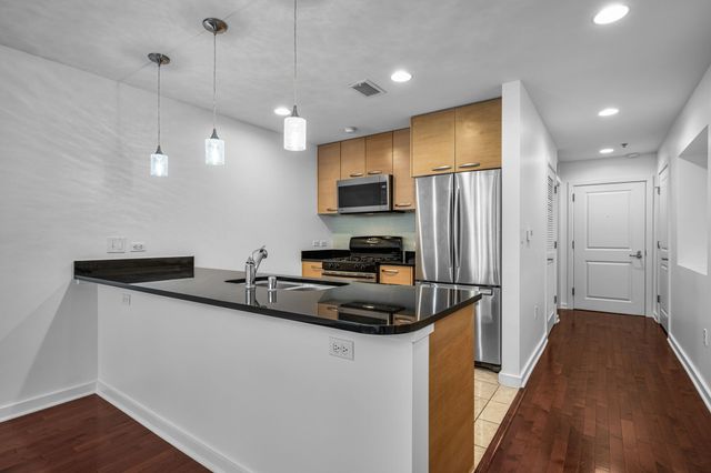 1200 Main Street 707, Dallas, TX 75202