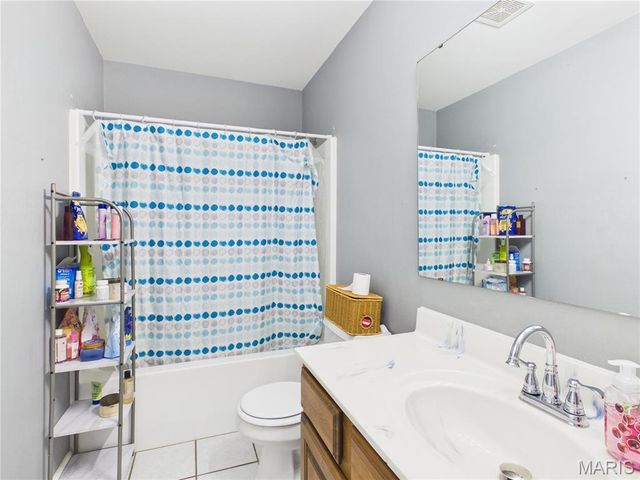 121 Penny Lane, Farmington, MO 63640