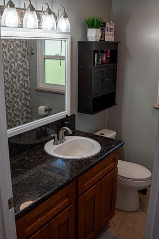 5401 Calistoga Way, Sacramento, CA 95841