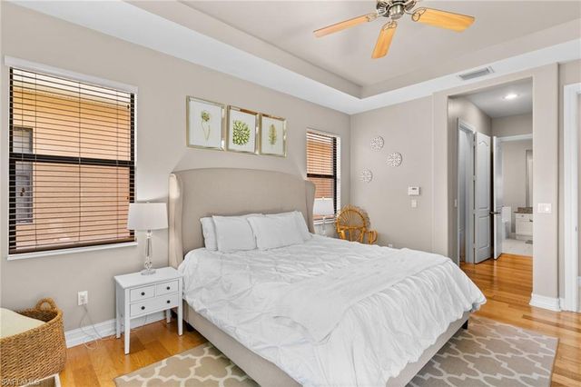 1406 Serrano CIR, Naples, FL 34105