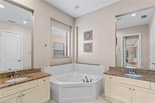 1406 Serrano CIR, Naples, FL 34105
