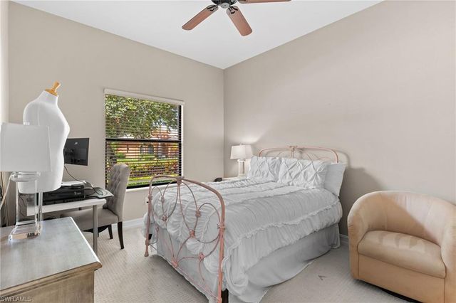 1406 Serrano CIR, Naples, FL 34105
