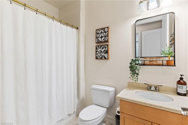 1406 Serrano CIR, Naples, FL 34105