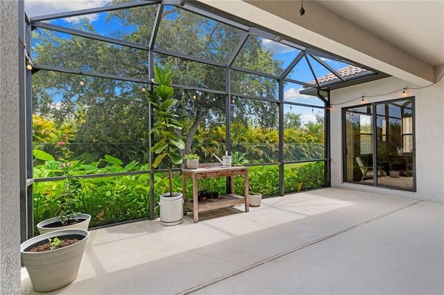 1406 Serrano CIR, Naples, FL 34105