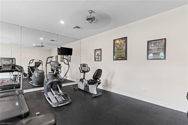 1406 Serrano CIR, Naples, FL 34105