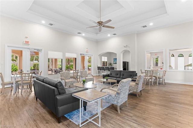 1406 Serrano CIR, Naples, FL 34105