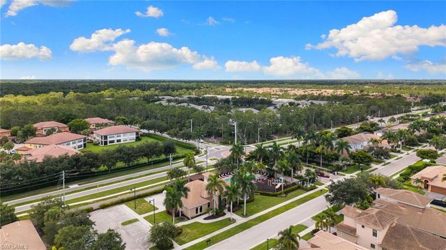 1406 Serrano CIR, Naples, FL 34105