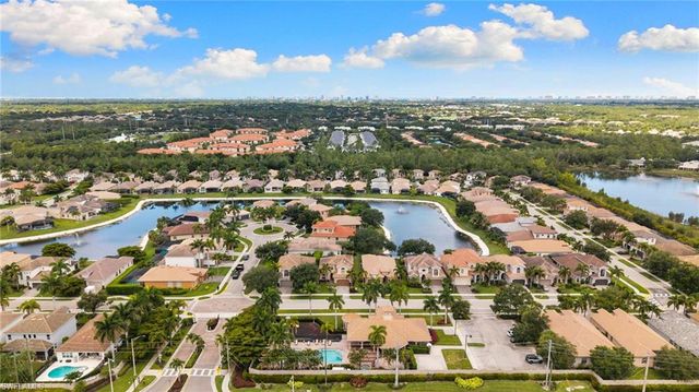 1406 Serrano CIR, Naples, FL 34105