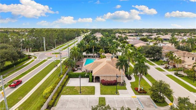 1406 Serrano CIR, Naples, FL 34105