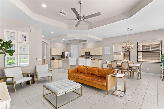 1406 Serrano CIR, Naples, FL 34105