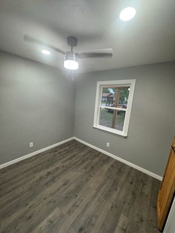 445 Canal, Quinlan, TX 75474
