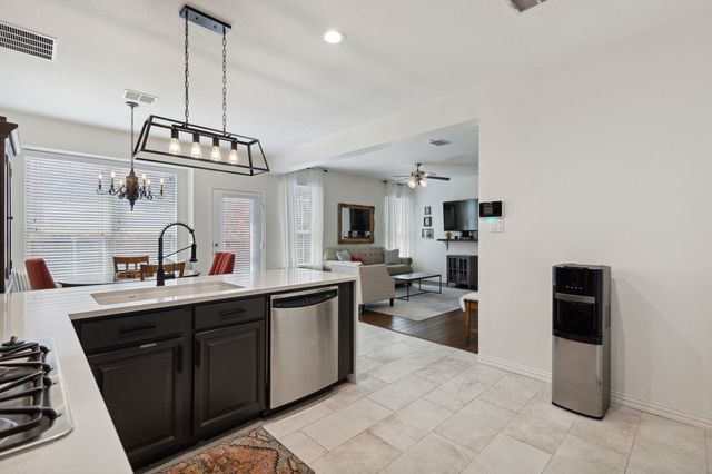 4328 Peregrine Way, Carrollton, TX 75010