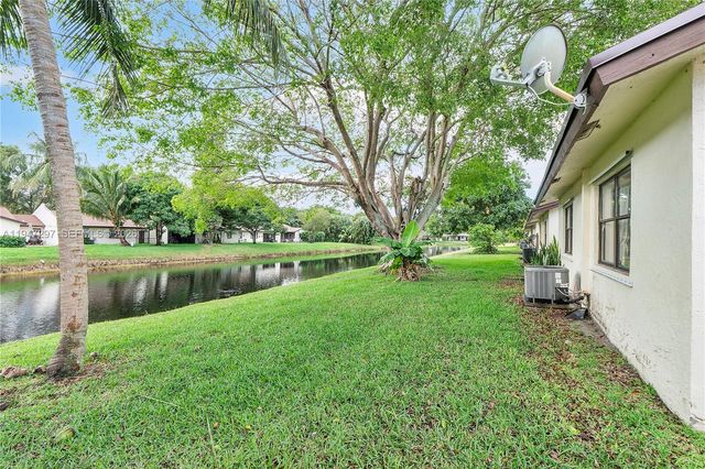 6616 N Parkway Dr 3-5, Margate, FL 33068