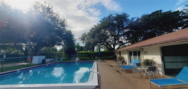 6616 N Parkway Dr 3-5, Margate, FL 33068