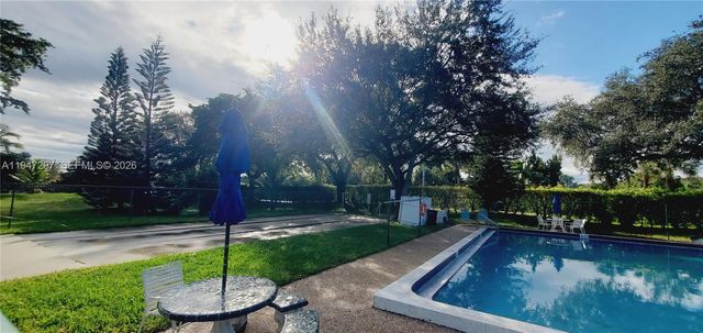 6616 N Parkway Dr 3-5, Margate, FL 33068