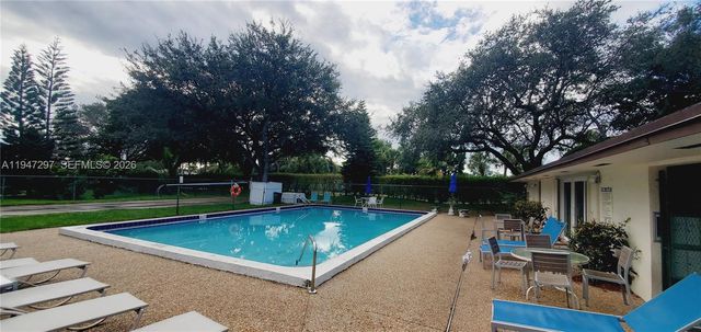 6616 N Parkway Dr 3-5, Margate, FL 33068