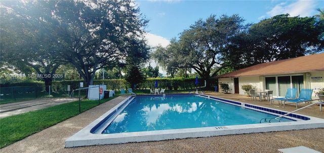 6616 N Parkway Dr 3-5, Margate, FL 33068