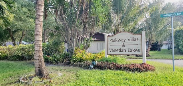6616 N Parkway Dr 3-5, Margate, FL 33068