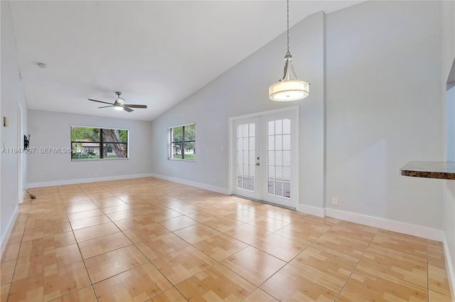 6616 N Parkway Dr 3-5, Margate, FL 33068