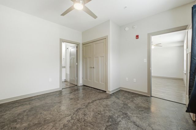 782 Riverfront Parkway 102, Chattanooga, TN 37402
