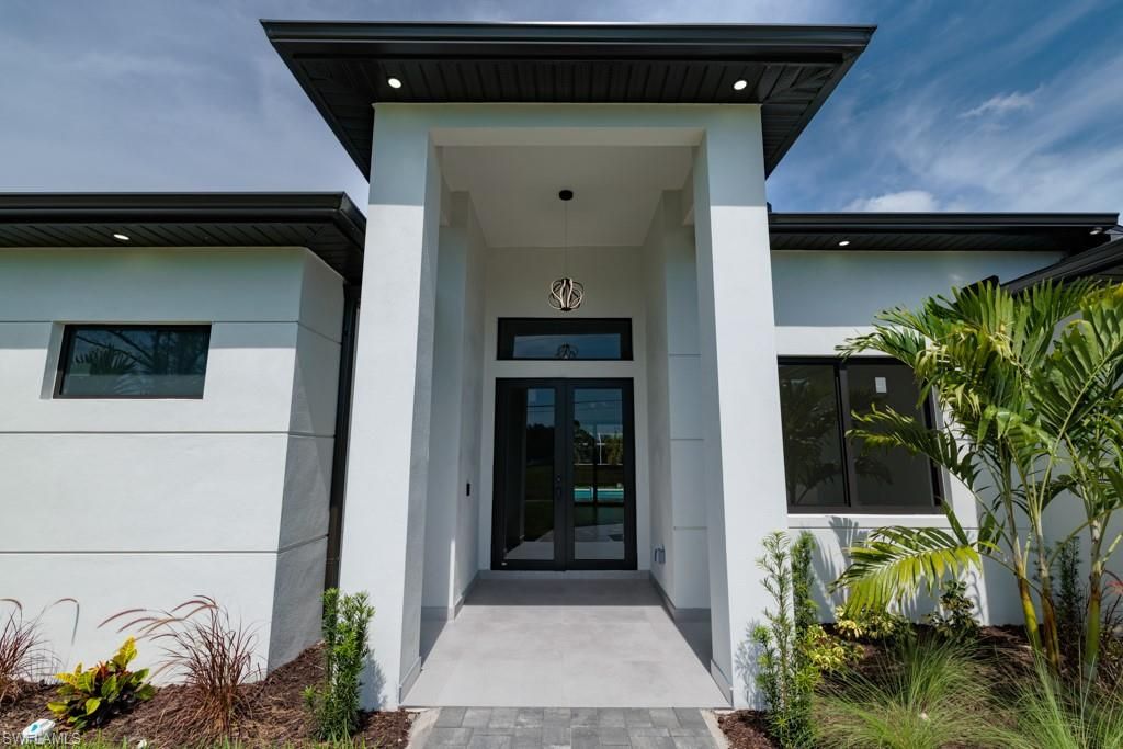 1801 NW 10th TER, Cape Coral, FL 33993