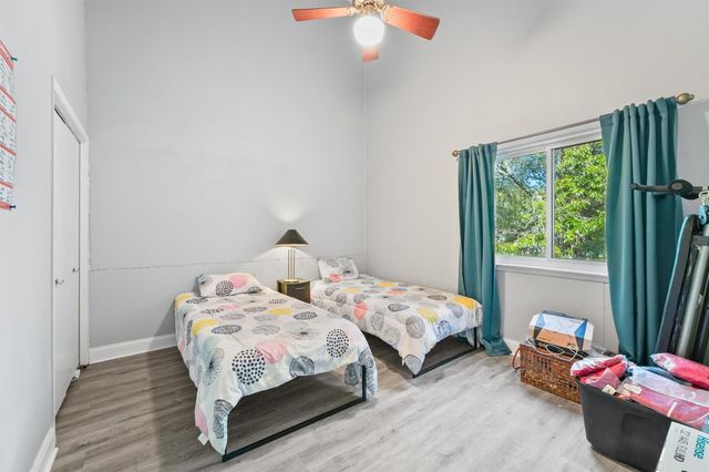 1547 Prairie Grove Drive, Houston, TX 77077