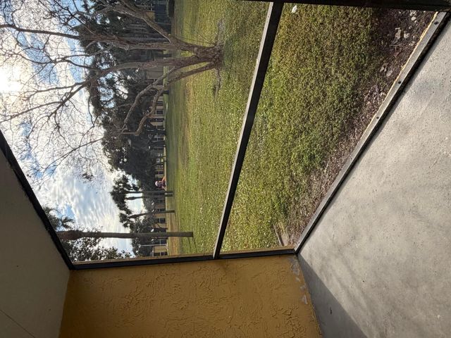 410 Meadows Circle 410, Boynton Beach, FL 33436