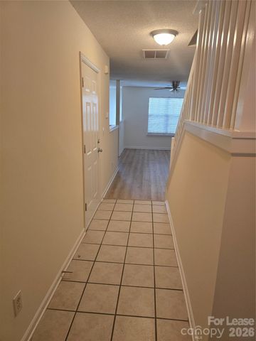 10013 University Park Lane, Charlotte, NC 28213