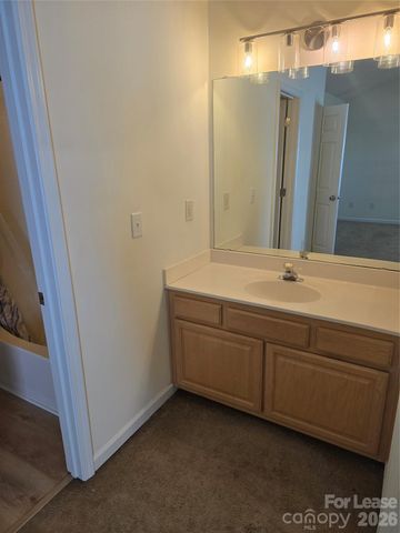 10013 University Park Lane, Charlotte, NC 28213