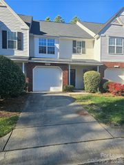 10013 University Park Lane, Charlotte, NC 28213