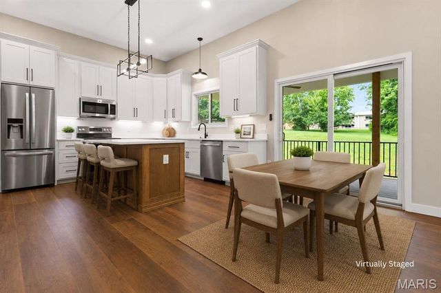 526 Dove Drive, St Charles, MO 63301