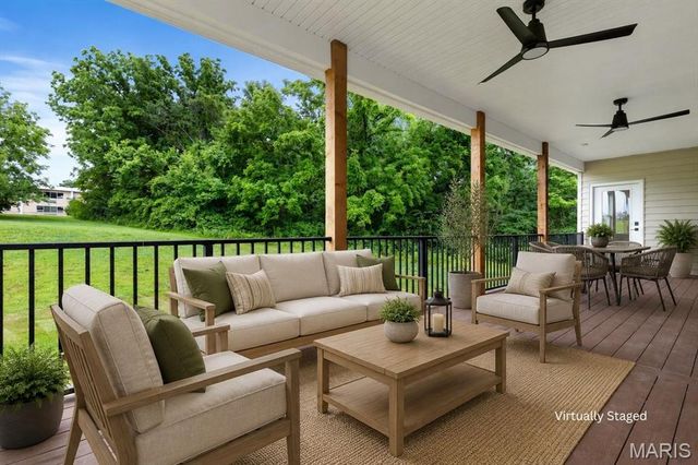526 Dove Drive, St Charles, MO 63301