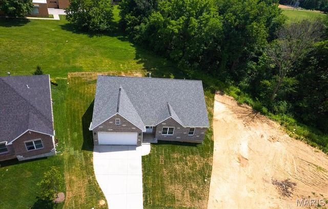 526 Dove Drive, St Charles, MO 63301