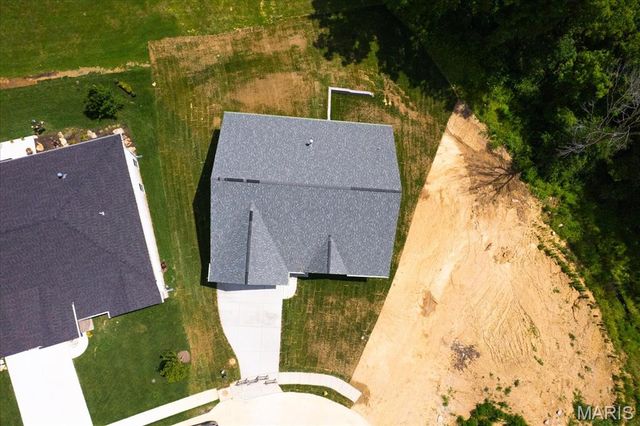 526 Dove Drive, St Charles, MO 63301