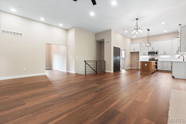 526 Dove Drive, St Charles, MO 63301