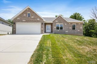 526 Dove Drive, St Charles, MO 63301