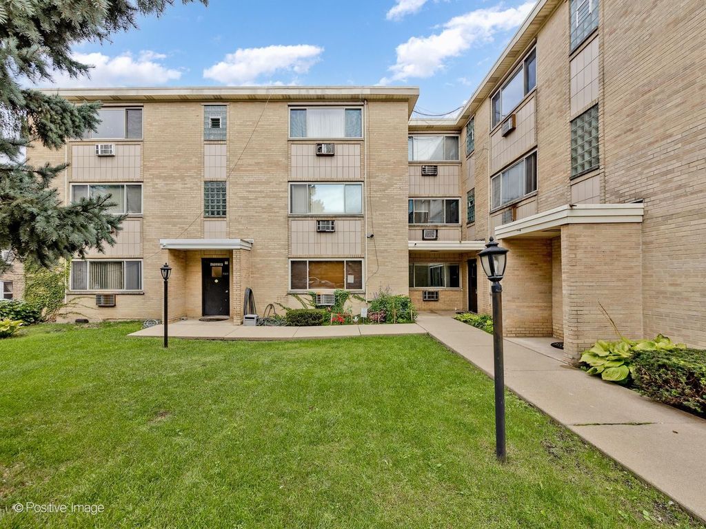 7021 N Ridge Boulevard 1E, Chicago, IL 60645 — photo 2