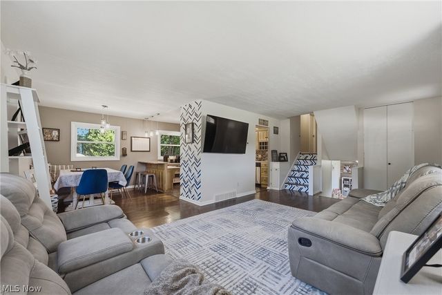 439 Bob Avenue, Canal Fulton, OH 44614