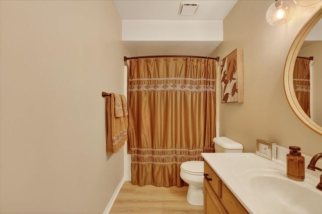 837 Tierra Street, Kentwood, MI 49508