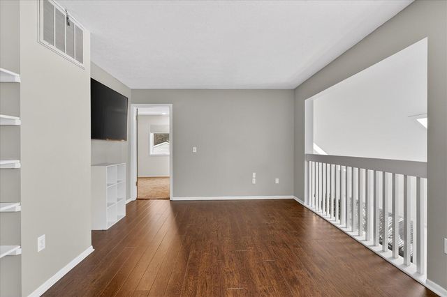 837 Tierra Street, Kentwood, MI 49508