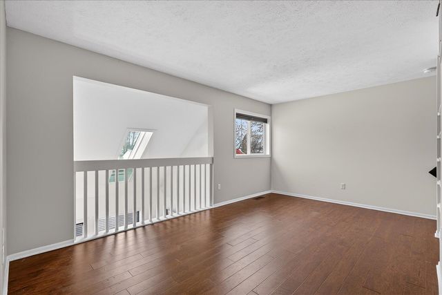 837 Tierra Street, Kentwood, MI 49508