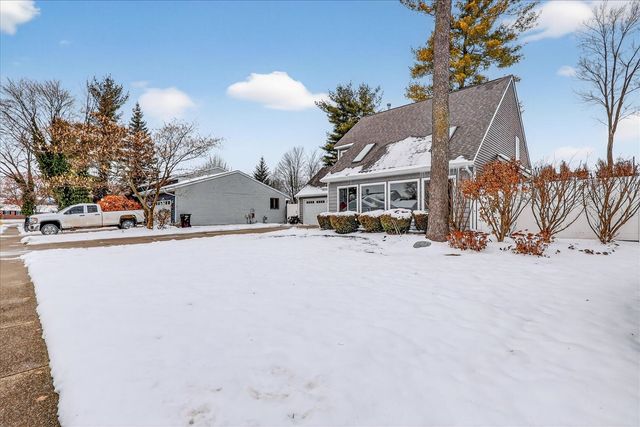 837 Tierra Street, Kentwood, MI 49508