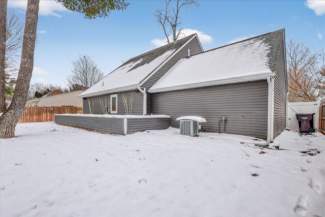 837 Tierra Street, Kentwood, MI 49508