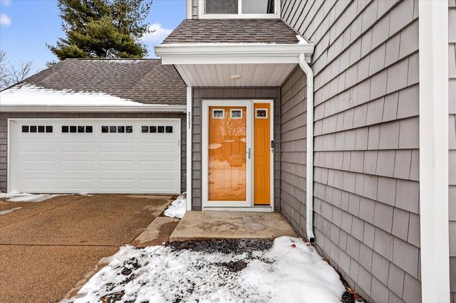 837 Tierra Street, Kentwood, MI 49508