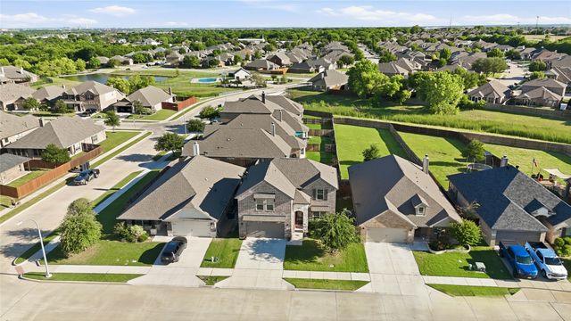 6105 Dunnlevy Drive, Fort Worth, TX 76179