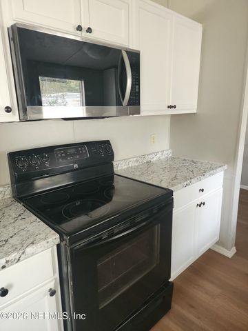 439 VERMONT Avenue, Green Cove Springs, FL 32043