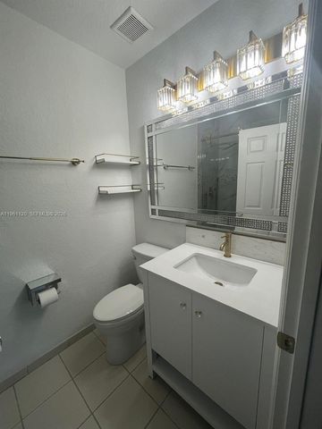 4211 Napoli Lake Dr 4211, Riviera Beach, FL 33410