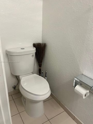 4211 Napoli Lake Dr 4211, Riviera Beach, FL 33410