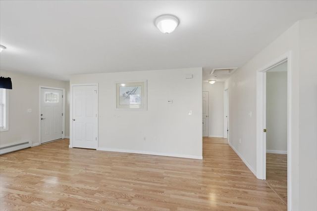 1033 Rodman St, Fall River, MA 02721